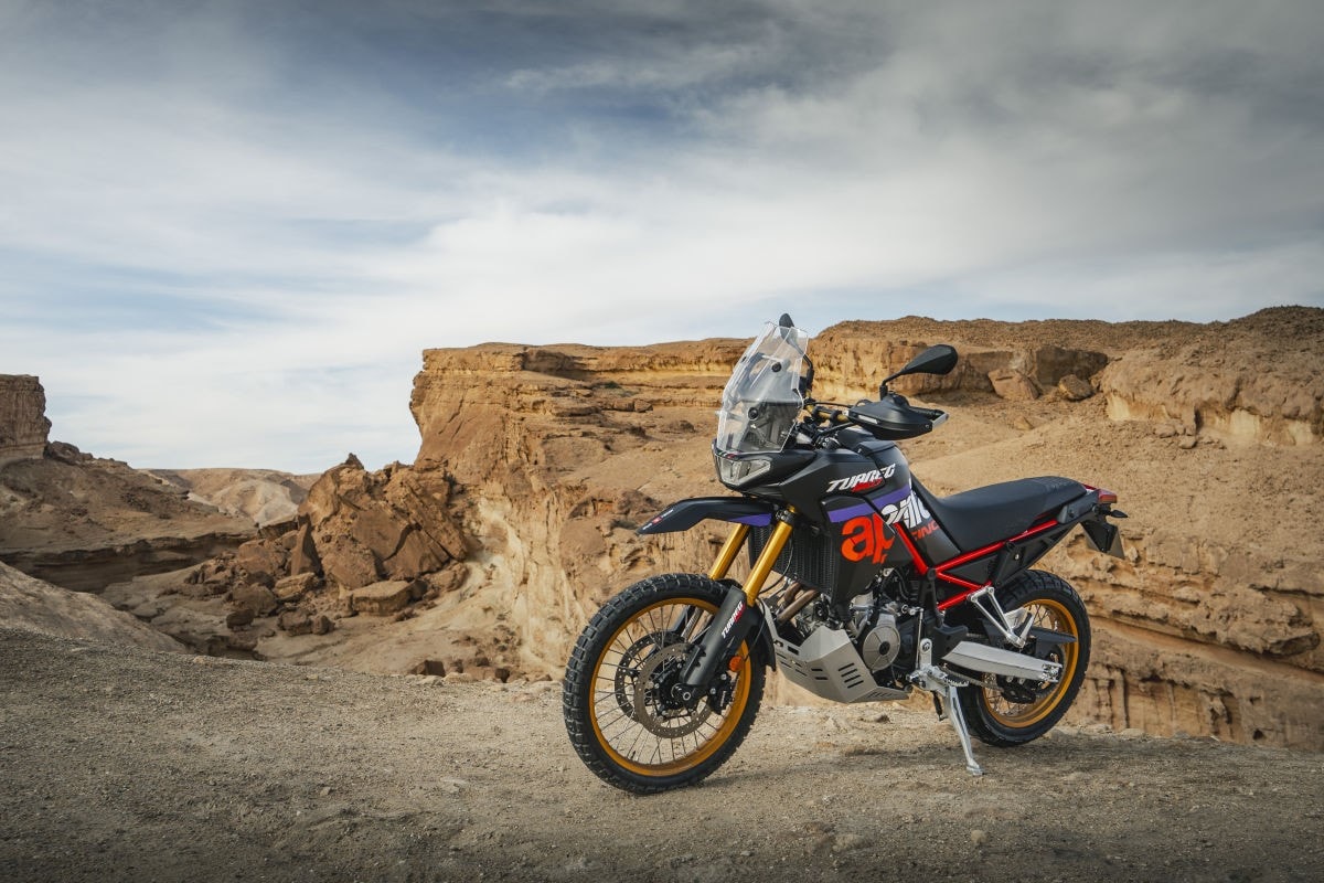 Aprilia Tuareg Rally 660: il ritorno di una leggenda, più cattiva e pronta al deserto +VIDEO+